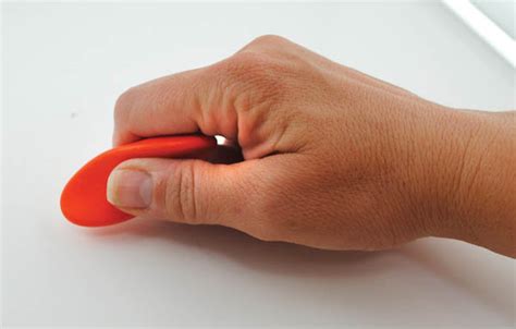 Left Right Ergonomic Crayons